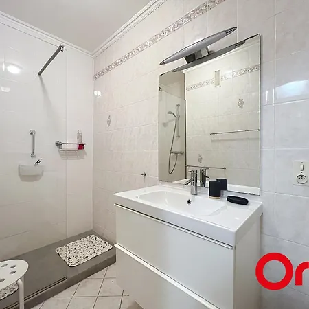 Lumineux A Avec Piscine Et Wi-fi Inclus - Fr-1-647-51 * Menton