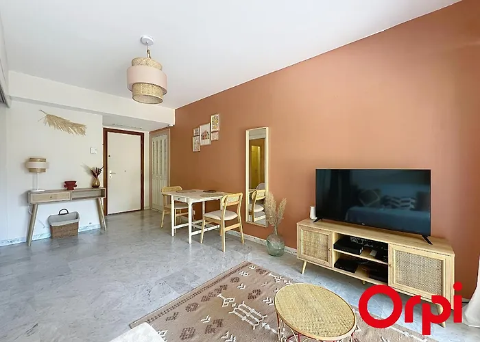 شقة Lumineux A Avec Piscine Et Wi-fi Inclus - Fr-1-647-51 *