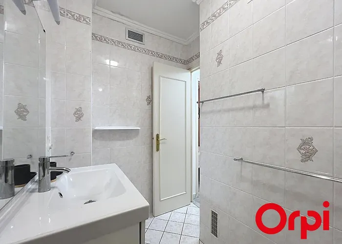 Lumineux A Avec Piscine Et Wi-fi Inclus - Fr-1-647-51 شقة مينتون